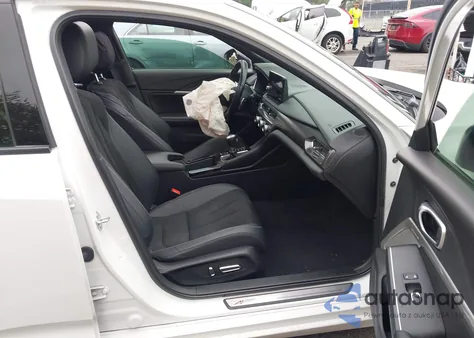 2024 Acura Integra A-Spec Technology z USA, uszkodzony, nr VIN 19UDE4H67RA000024